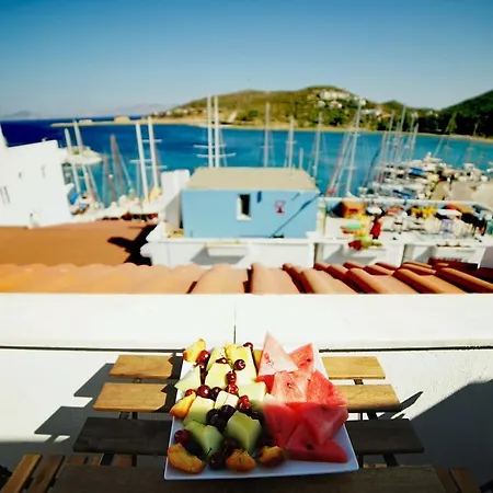 Bora Hotell