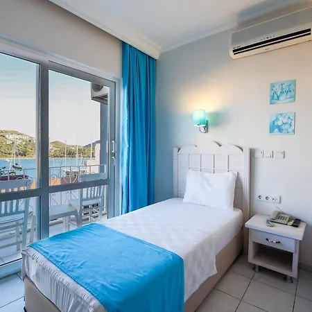 Hotell Bora 3*
